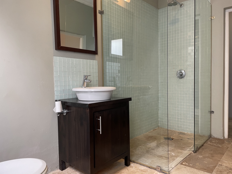 To Let 3 Bedroom Property for Rent in Vredehoek Western Cape